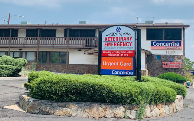 Exterior front view of the Veterinary Emergency and Specialty Center of Northern Arizona in Flagstaff
